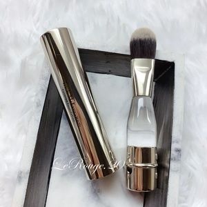Trish mcevoy covered foundation brush